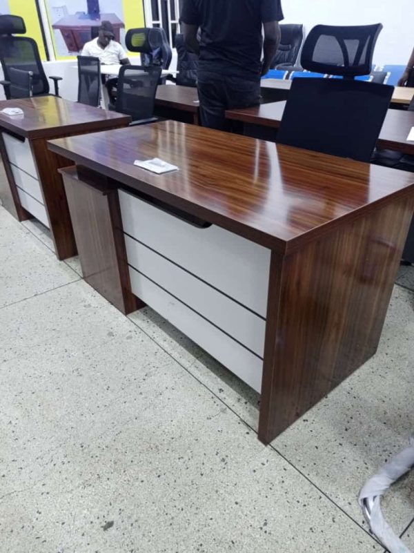 1400mm desk
