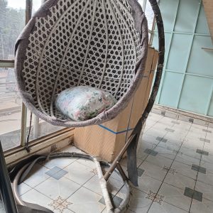Natural-colored hammock swing
